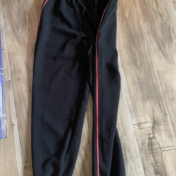 Aritzia buffon pants red stripe. - Picture 2 of 3